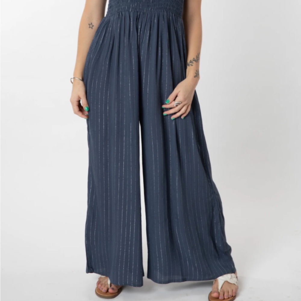 🕶️Roxy Adventure Bound Woven Blue Pinstripe Gauzy Tank Jumpsuit - Picture 5 of 11